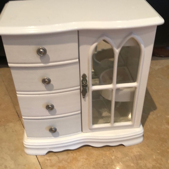 Other - Jewelry organizer